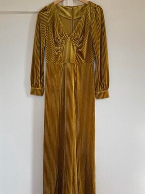Voodoo Vixen Gold Velvet Long Sleeve Maxi Dress